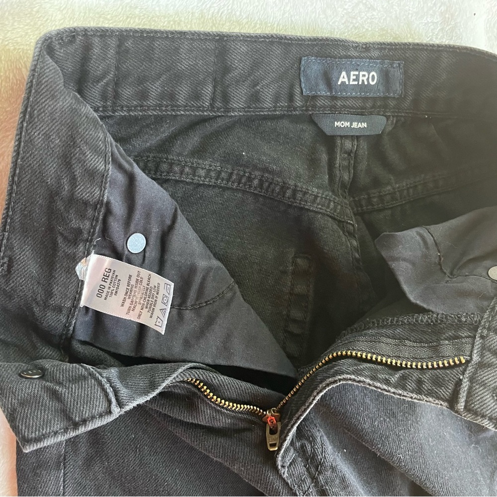 Aero Mom Jeans - Picture 2 of 5